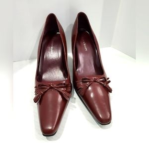 Karen Scott Mahogany Brown Heels